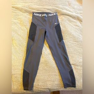 Nike pro leggings